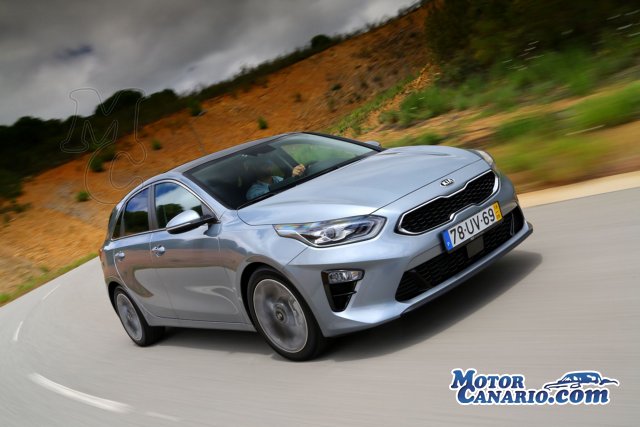 El nuevo KIA Ceed pone firmes a sus rivales.